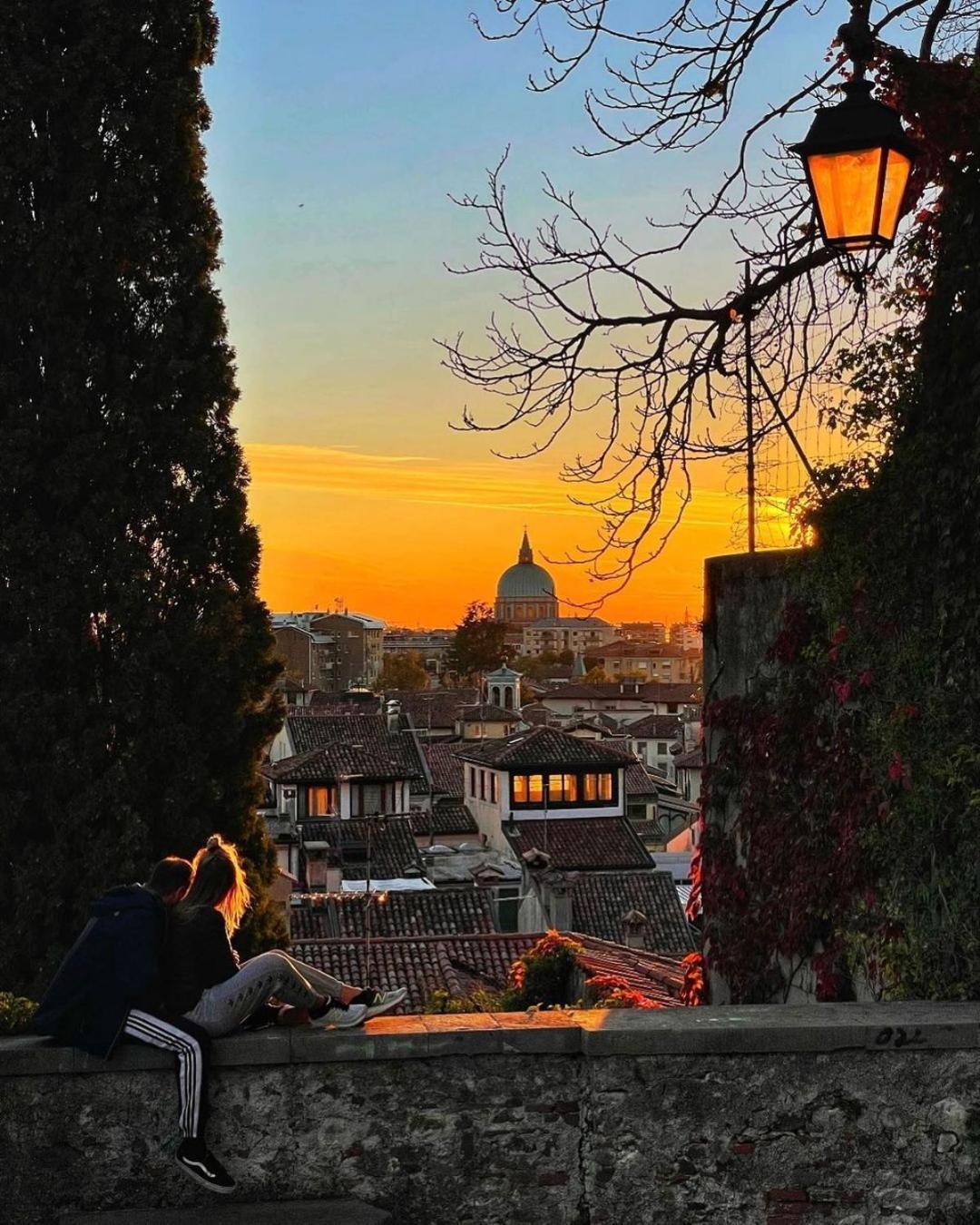 Trilocale Elegante A Centro